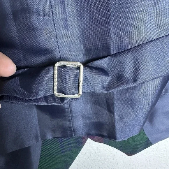 James Pringle Weavers Red Green Tartan Wool Vest Size Medium Made In Scotland - Picture 4 of 7